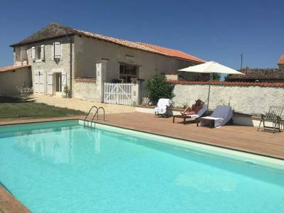 The French Retreat, Bordeaux Region, Yviers