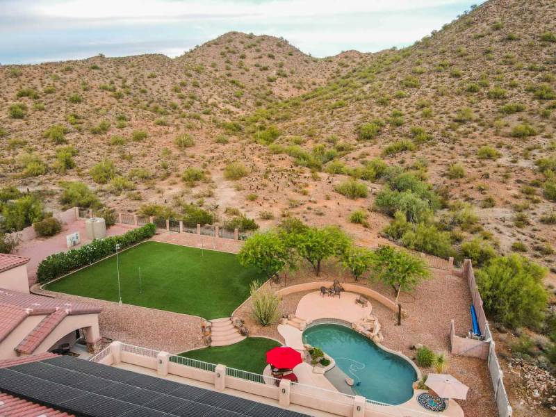Blisstopia Retreats, Peoria