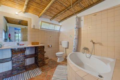 Retreat in Portugal, Pereiras-Gare