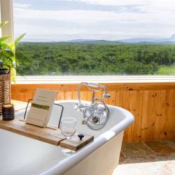 Prairies & Peaks Boutique Lodge