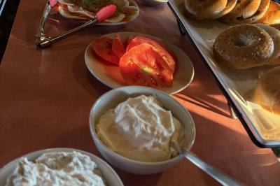 Prairies & Peaks Boutique Lodge, Twin Butte