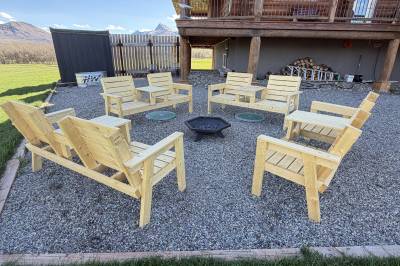 Prairies & Peaks Boutique Lodge, Twin Butte