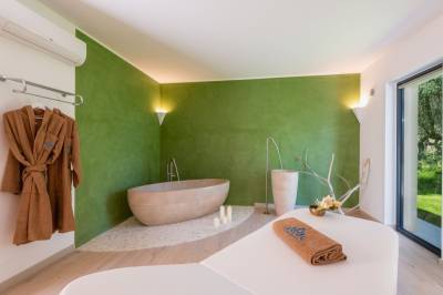 Tenuta Oasi Verde Casin'Anand, Novoli