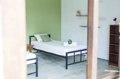 Green Peace Inn - Vegan Beachfront Retreat Venue, Weligama