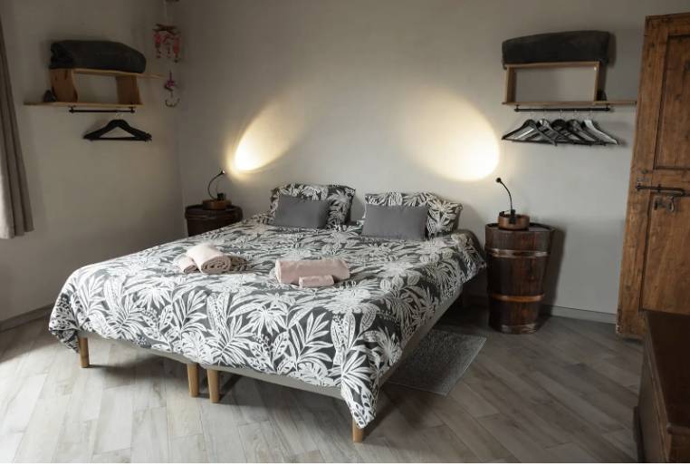 Bedroom without bathroom (shared facilities), Sorripa Evolution Centre, San Casciano in Val di Pesa