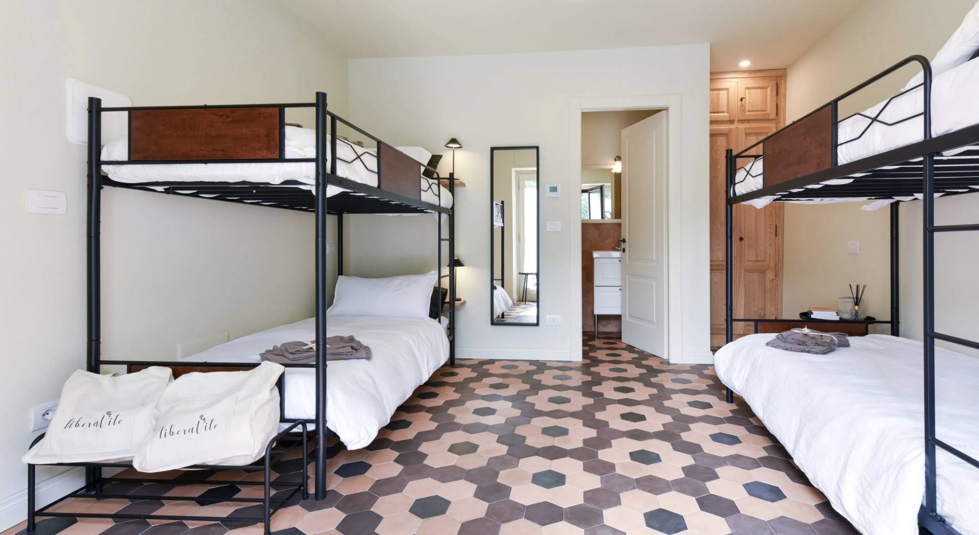 Ensuite bedroom, Libera Vite, Corsaglia