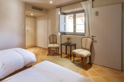 Monells Farmhouse, Monells